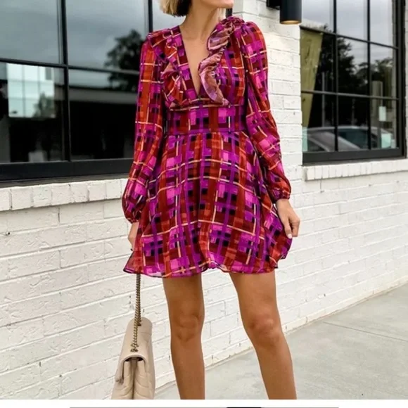 NWT Anthropologie hutch flowy romper size S v neck purple geometric - Picture 3 of 8